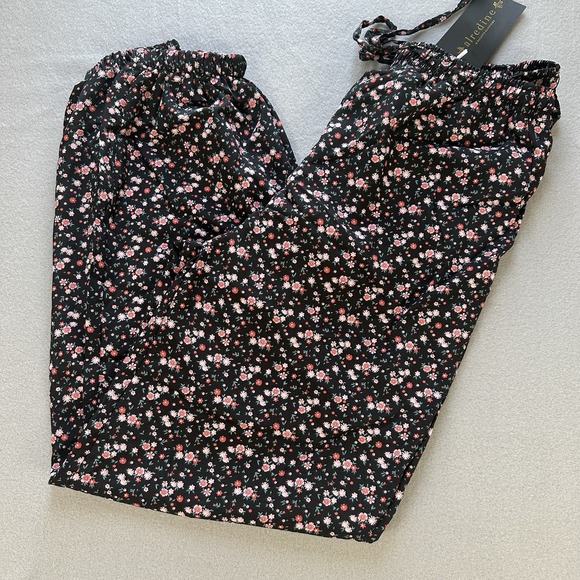 The Unbranded Brand Pants - Floral Print Wide Leg Pants Ankle Cuff  Or Pj's Women's Size Medium NEW